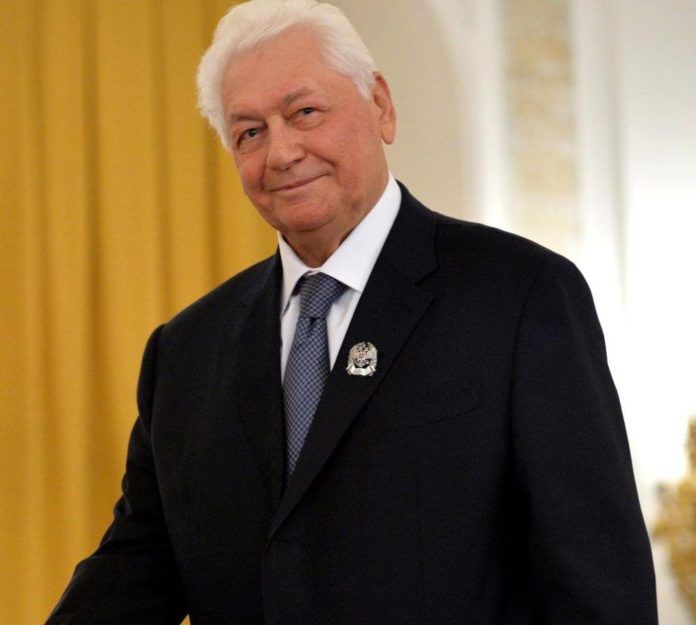 AAEA9CC1-288A-40A7-8F05-FD5CE24C3A66