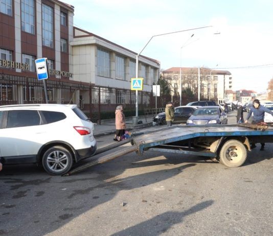 В Махачкале наводят порядок на территории вокруг рынка №2