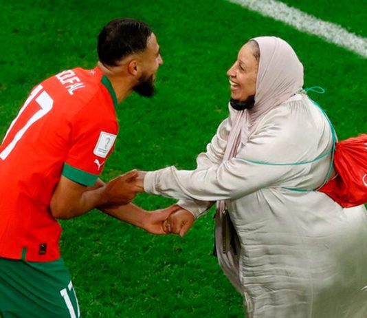 Футболисты-мусульмане учат европейцев семейной этике