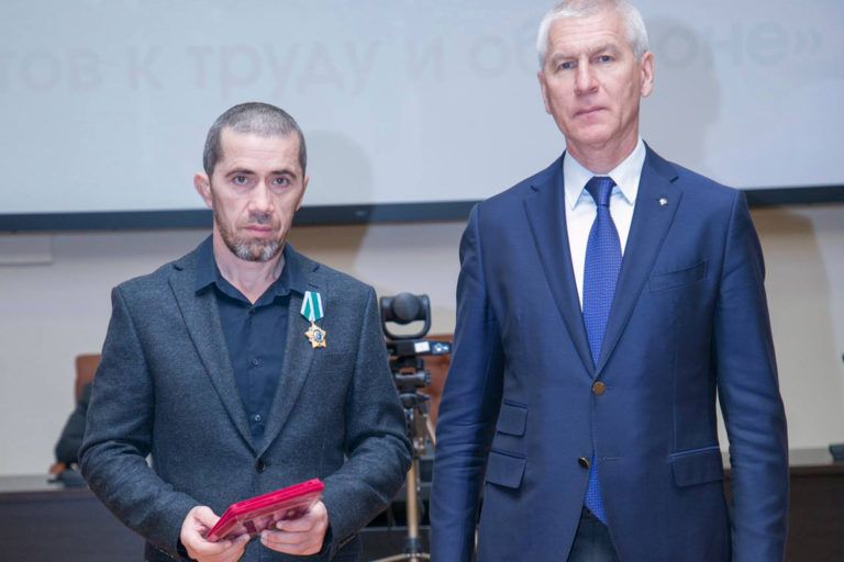 Шамиль Омаров награжден орденом Дружбы