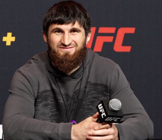 Уроженец Махачкалы будет драться за титул UFC