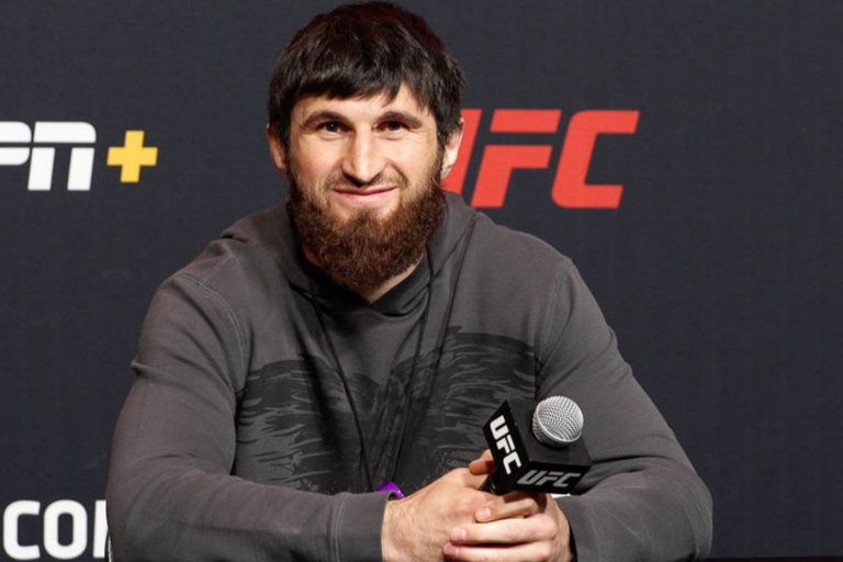Уроженец Махачкалы будет драться за титул UFC