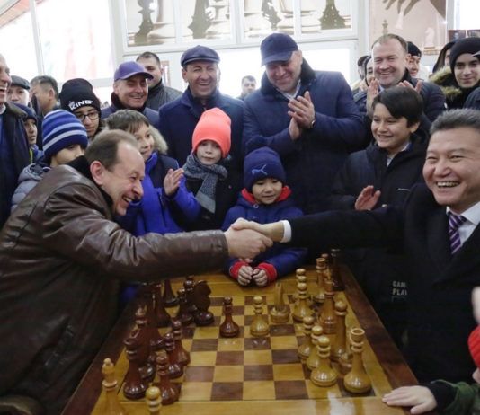 Шахматному клубу в Махачкале присвоили имя Кирсана Илюмжинова