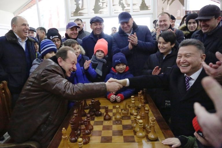 Шахматному клубу в Махачкале присвоили имя Кирсана Илюмжинова