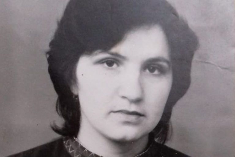 Дом на берегу реки