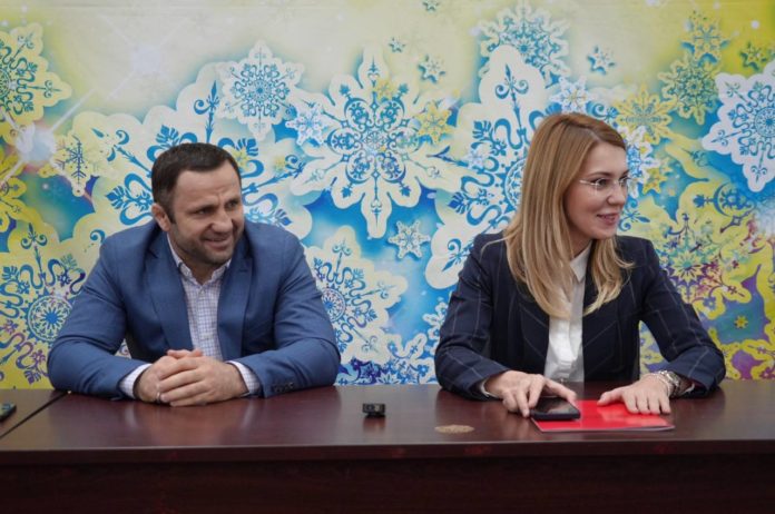 3862024F-4E8C-467B-AA73-6A2CFDD72F03