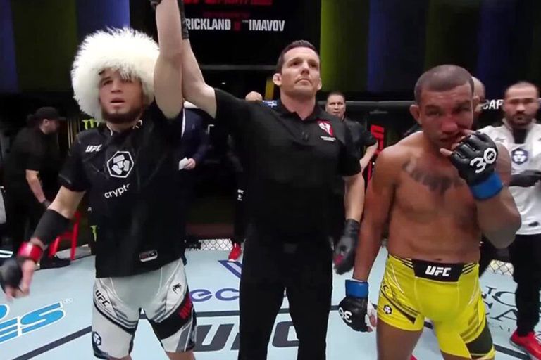 Победа Нурмагомедова, проигрыш Имавова: чем запомнилась UFC Fight Night 217