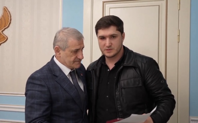 B41F3B70-80AE-436F-82CD-FC34CA743B13