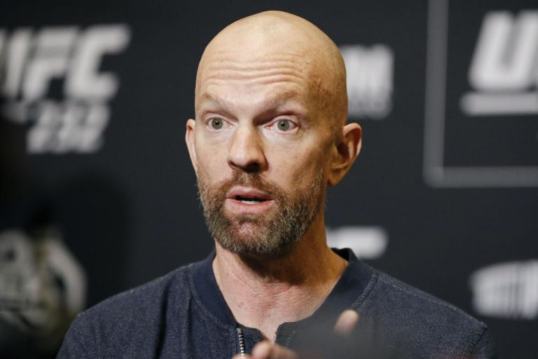 Вице-президент UFC сделал заявление по скандалу вокруг Ислама Махачева