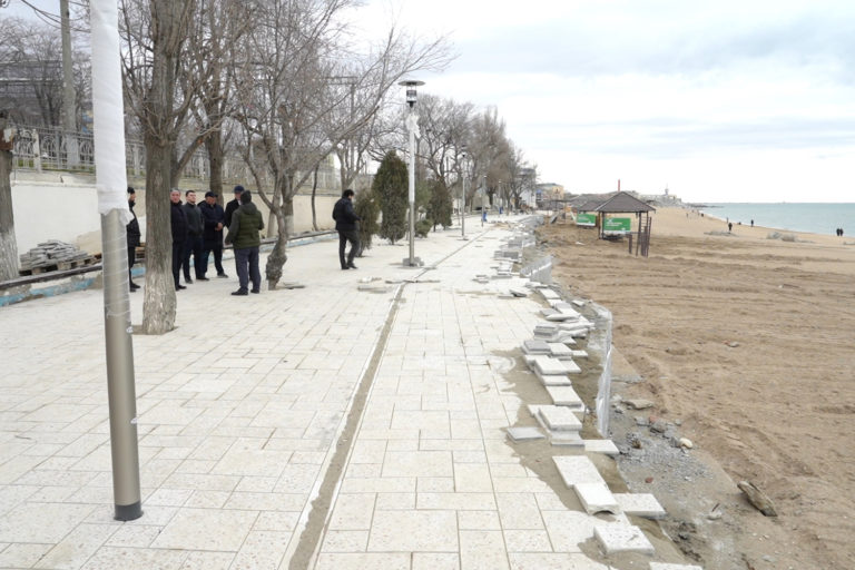 Благоустройство пляжа завершат к купальному сезону