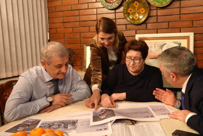 21BDEB49-C0E7-4BC1-95AD-29C5259460A8