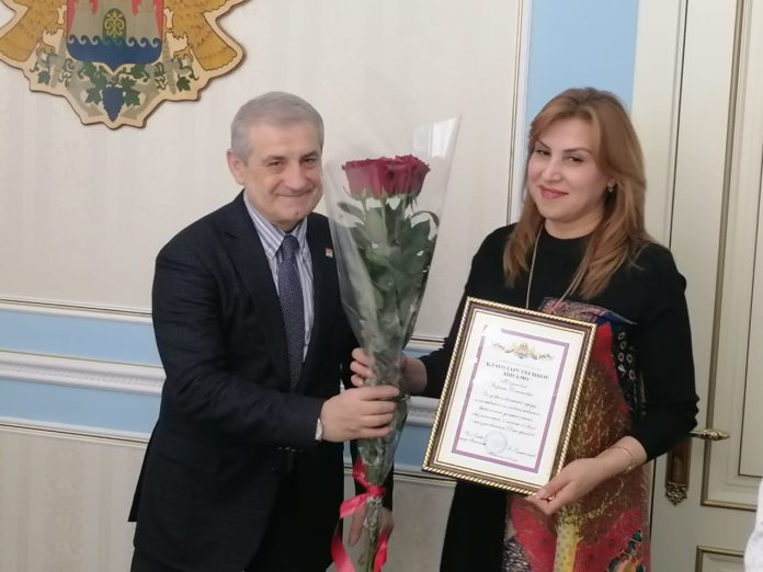 2E3BD048-1D4A-48C3-87FC-42C4A27FFE67