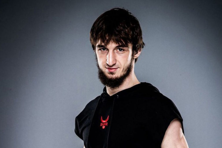 Превзойдет Забита во всем? Младший Магомедшарипов разрывает Bellator!