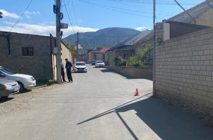 059D35ED-966E-4B85-9832-7BE0A1D86049