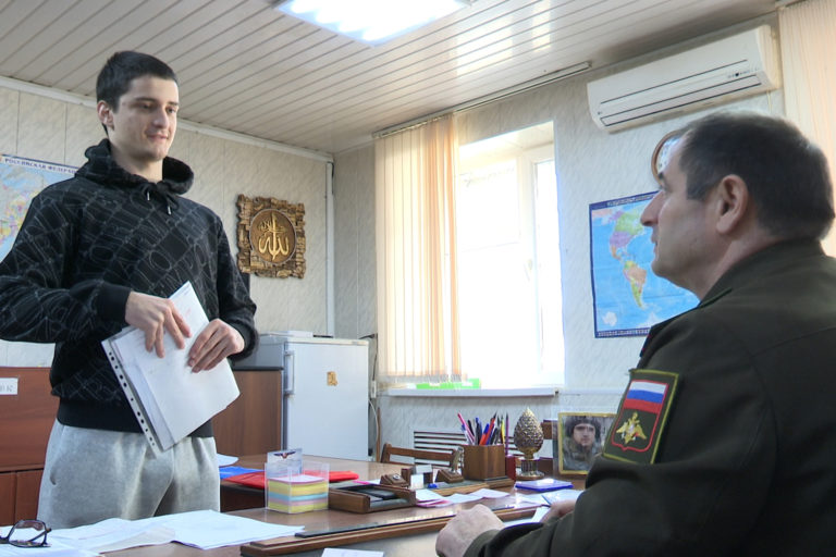 В Махачкале стартовала весенняя комиссия по призыву в армию