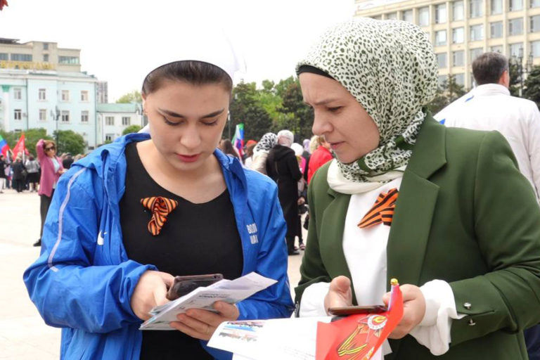 Волонтеры приглашают горожан принять участие в рейтинговом голосовании