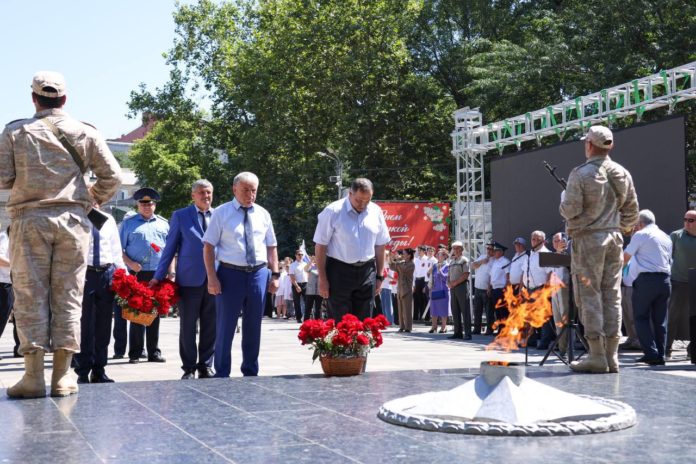 4CCD2B9C-DF36-4300-BC63-04D65805A347