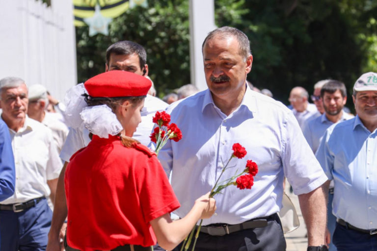 Глава РД принял участие в открытии «капсулы времени»