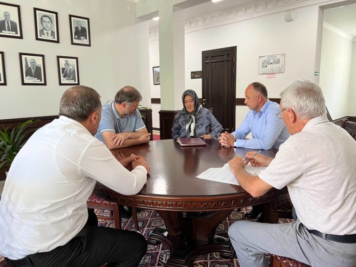 65C1C6DF-4984-4E46-A955-58F79601B734