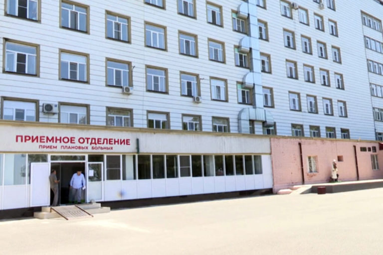 Получивший удар током махачкалинец пошел на поправку