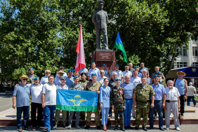 В тесном союзе с десантниками