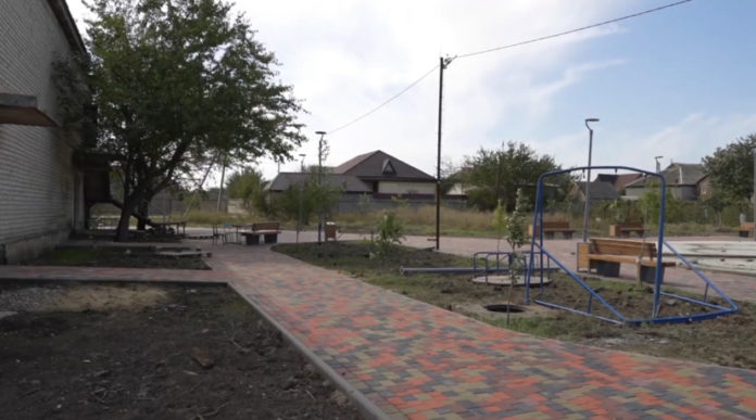 752D0C9A-DCF8-4596-A277-0770A68BA90D