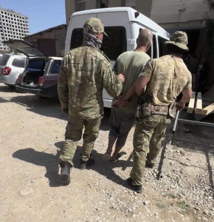 0D95A8D2-FA0E-4F80-97AA-639CF6278C95