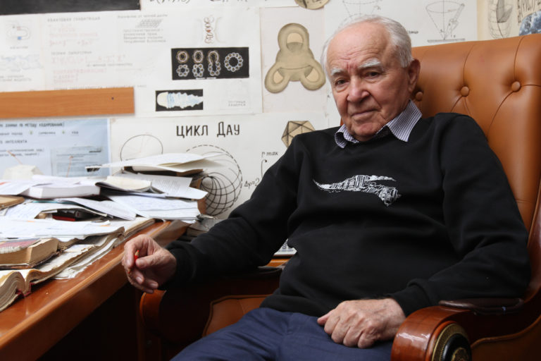 «А кому отдать душу, если не ребенку»