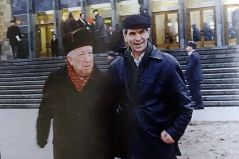 Опасайтесь потерять друзей