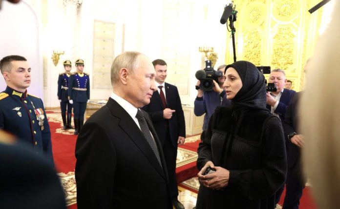 23737FB4-7AE2-4C94-96F1-6C39D28A8603