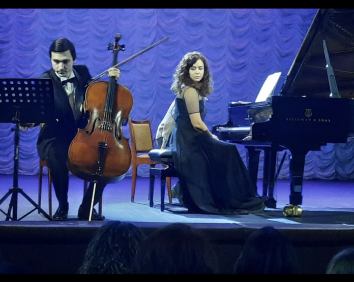 EEEECD23-C417-41FE-9A90-2DD8825F3E27