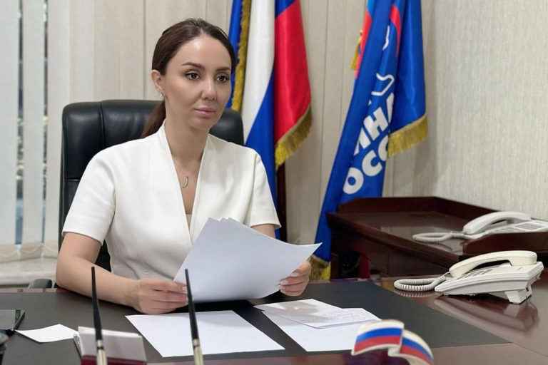Чтобы поверить в добро, надо его делать