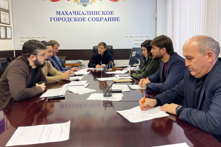 Депутаты обсудили развитие туризма