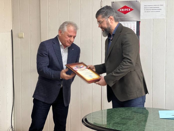 81851e9e-4746-45bf-bb78-05c42d315b6f