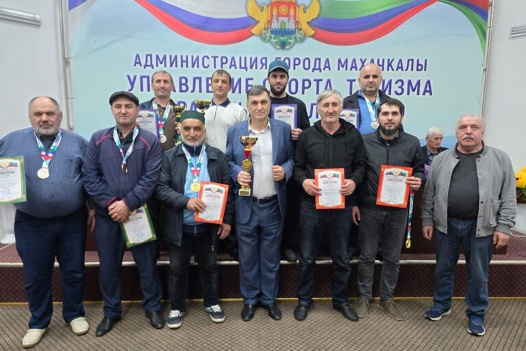 Определены лучшие игроки чемпионата Дагестана по русским шашкам