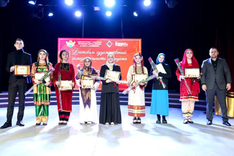 Будущее в руках молодых