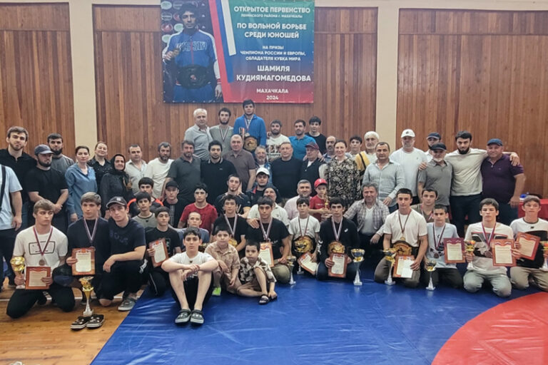 Юноши поборолись за призы чемпиона Европы