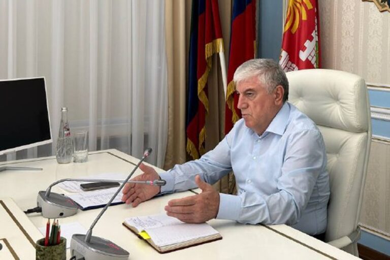 В мэрии прошло совещание под руководством главы г. Махачкалы