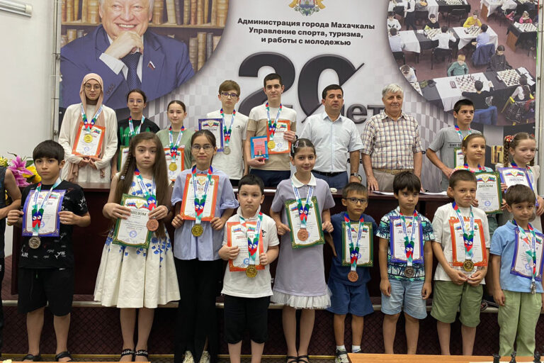 Первенство Дагестана по шахматам среди юношей и девушек