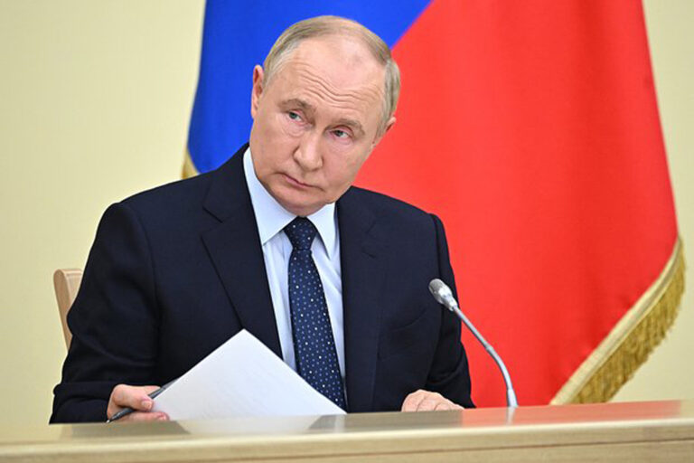 Путин повысил пенсии некоторым категориям россиян. Кого коснутся изменения?