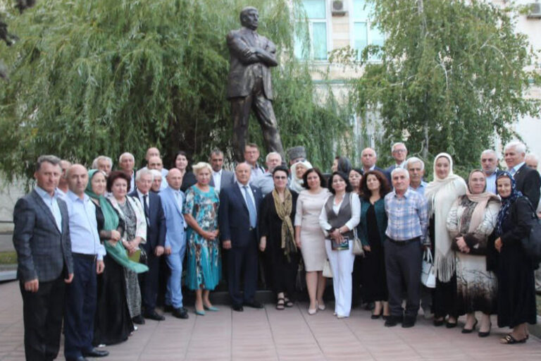 Союз писателей: 90-летие «по-гамзатовски»