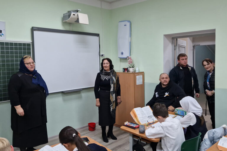 Наказы избирателей – дополнительная помощь образованию
