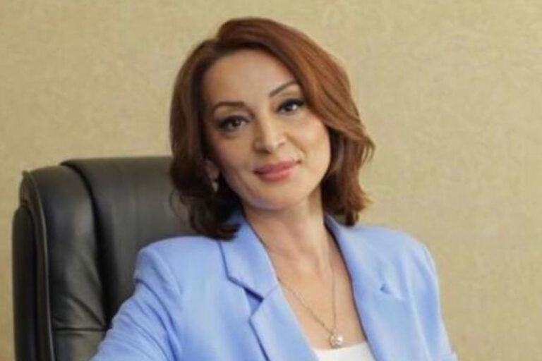Зажигает тот, кто сам горит