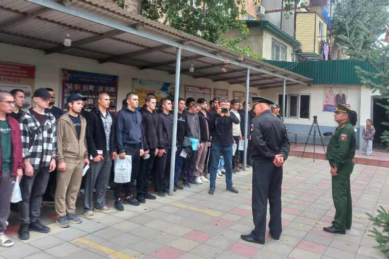 В Махачкале 3 тысячи студентов уклоняются от воинской службы