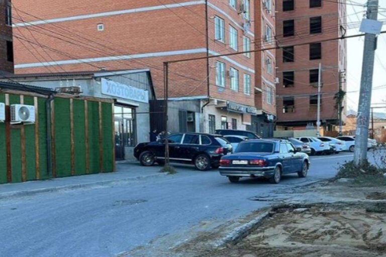 Демонтировано два незаконно установленных некапитальных объекта