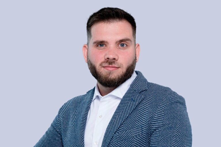 Назван лучший способ хранения денег на экстренный случай