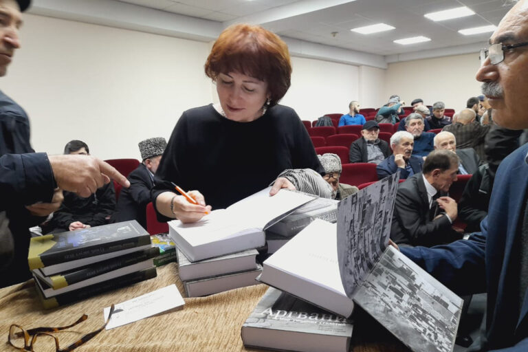 Патимат Тахнаева: «Надеюсь, что чтение “Аргвани” не вызовет посттравматических шоков»