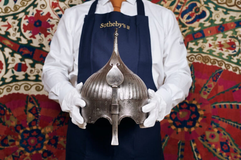Более сотни исламских исторических артефактов будут проданы на аукционе Sotheby’s