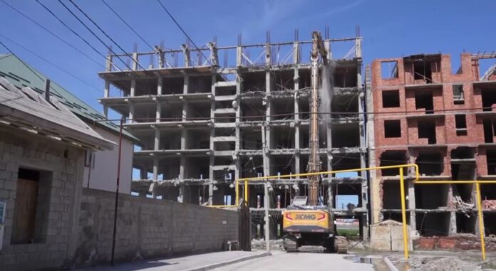 VideoCapture_20250417-221026