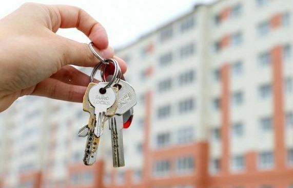 жильем сиротам 25